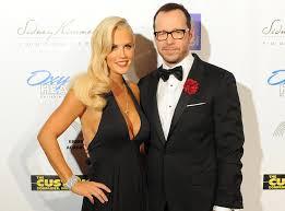 Jenny McCarthy Tricks Donnie